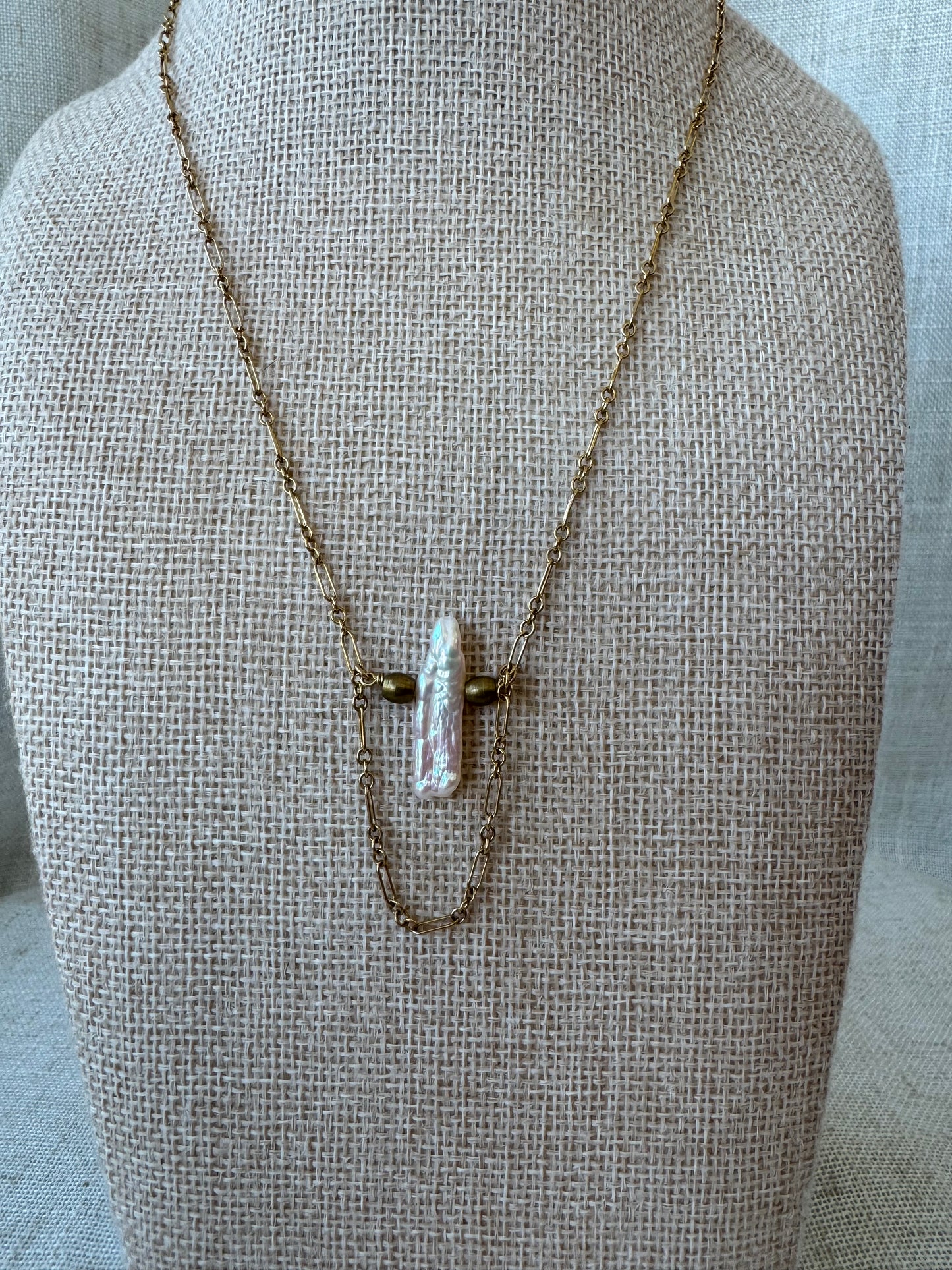 Biwa Pearl T Necklace