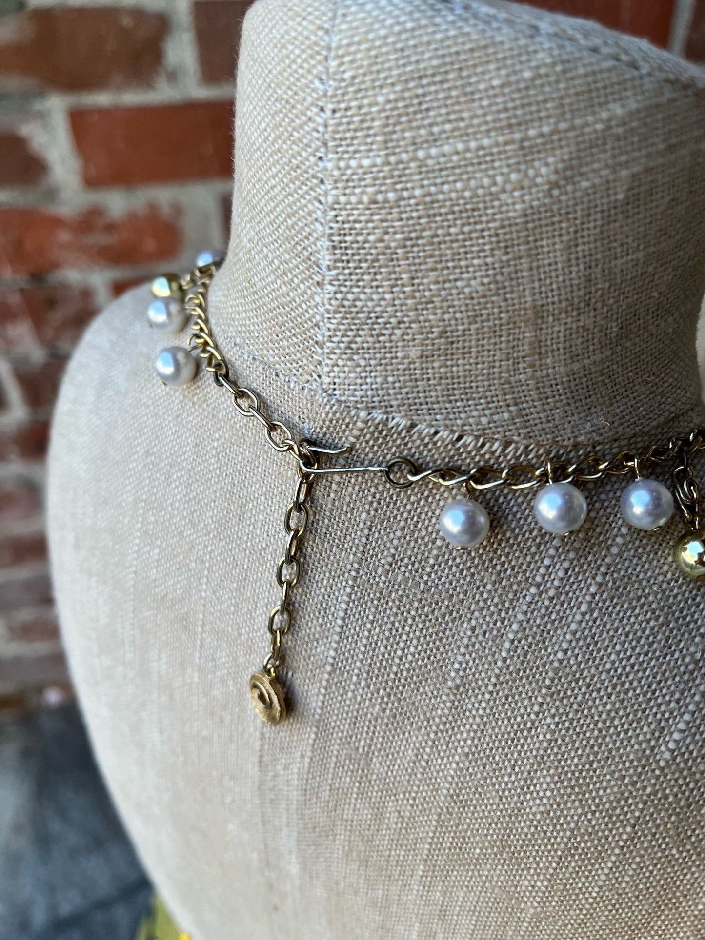 Gold & Pearl Necklace