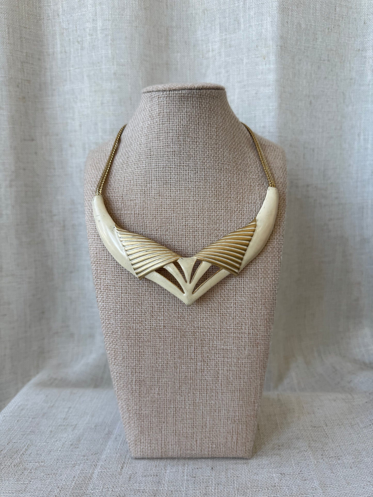 Vintage Beige Necklace