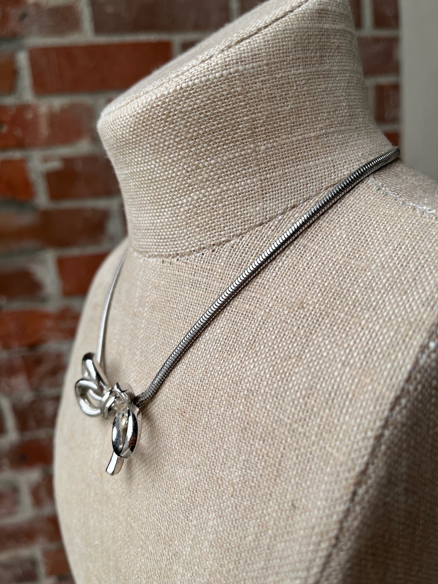 1960s Silver Bow Necklace Trifari