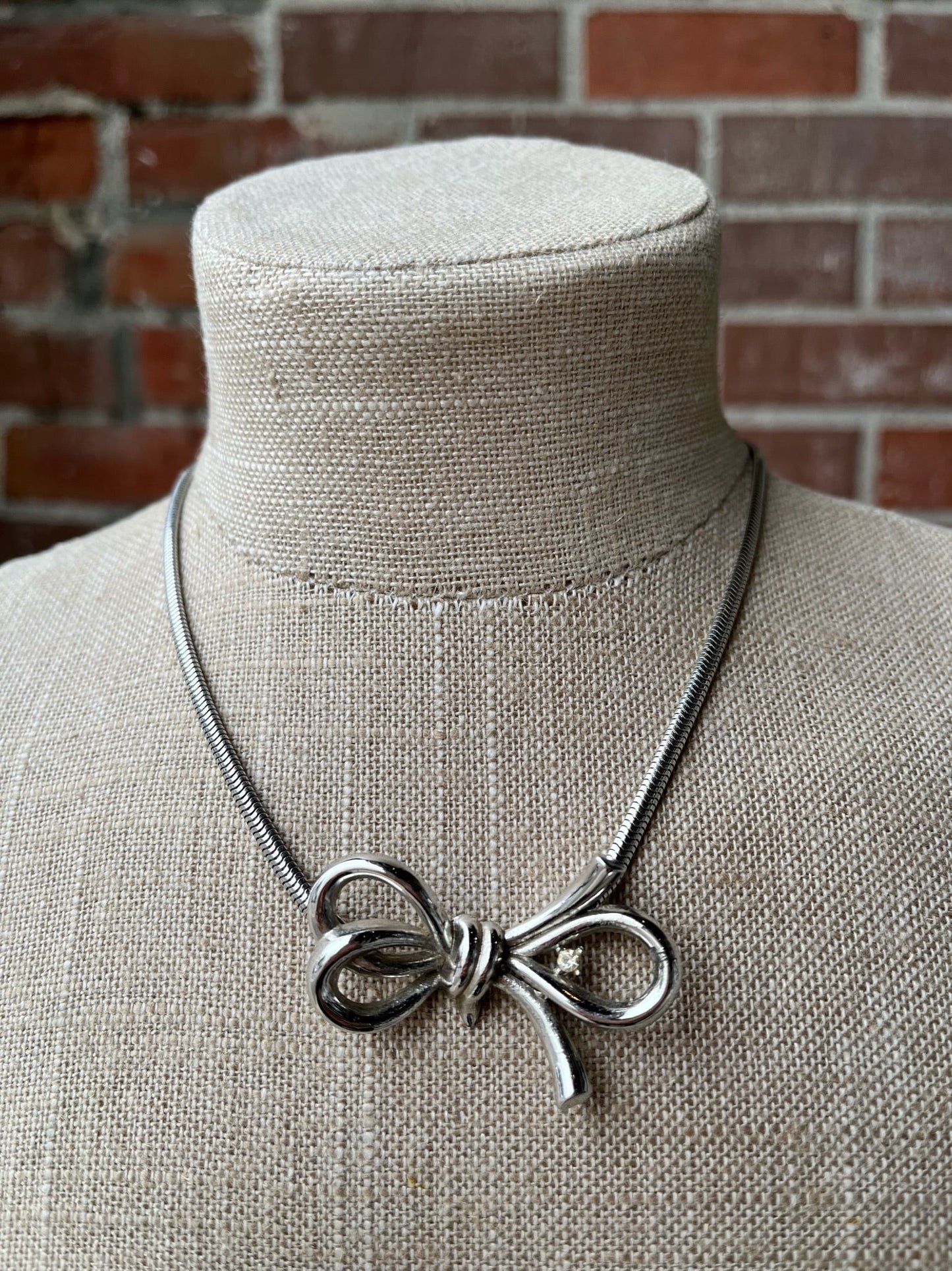 1960s Silver Bow Necklace Trifari